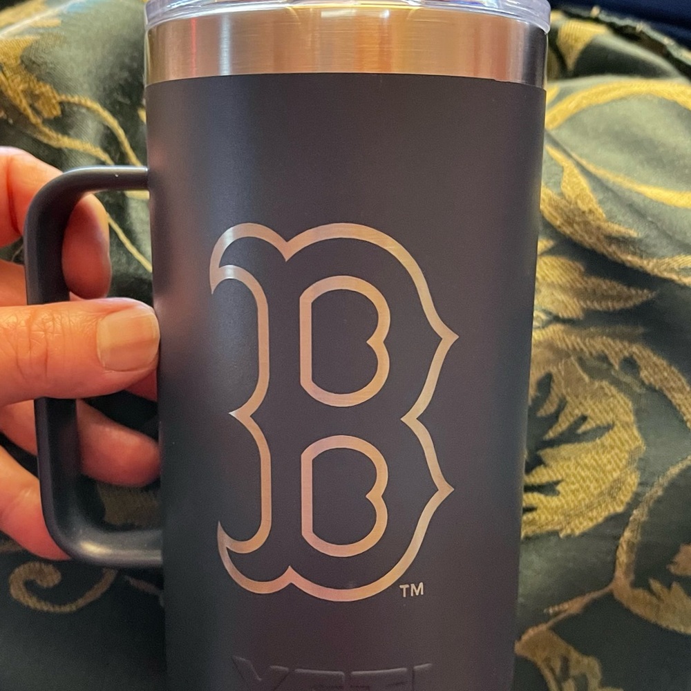 Yeti Rambler insulated mug with Boston Red Sox logo, NWT